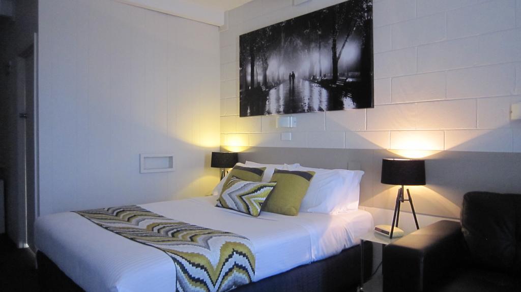 Castle Creek Motel Euroa Buitenkant foto