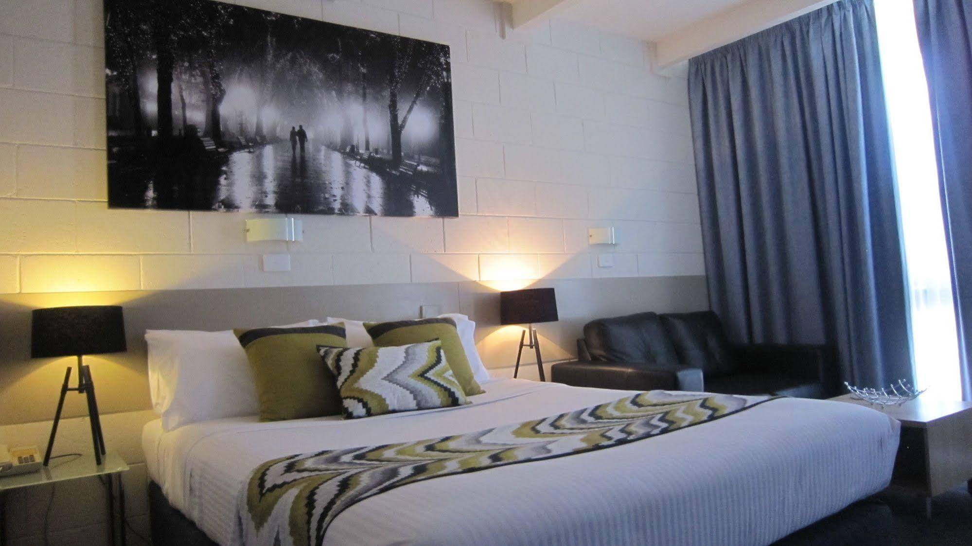 Castle Creek Motel Euroa Buitenkant foto