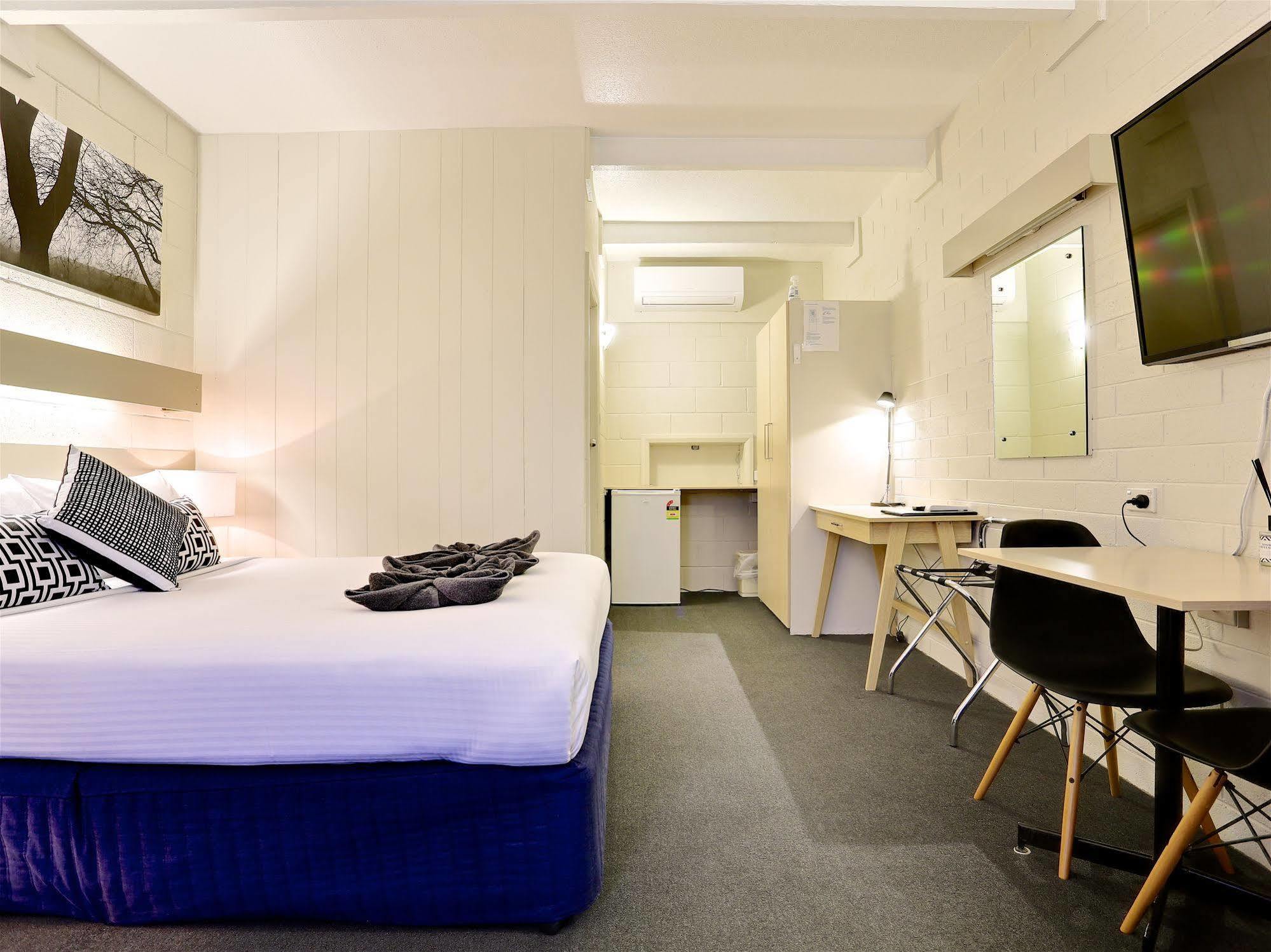 Castle Creek Motel Euroa Buitenkant foto