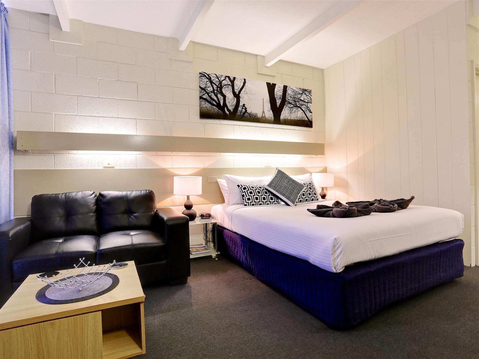 Castle Creek Motel Euroa Buitenkant foto