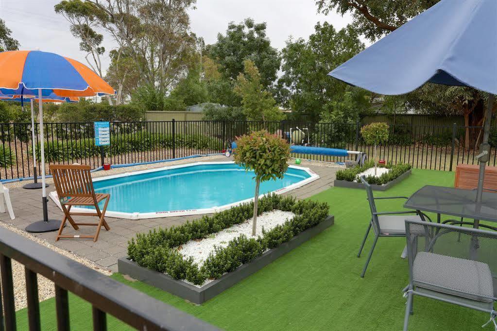 Castle Creek Motel Euroa Buitenkant foto